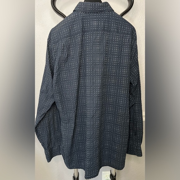 Michael Kors Long Sleeve Button Down Navy Blue Mens Size Large - Picture 2 of 3